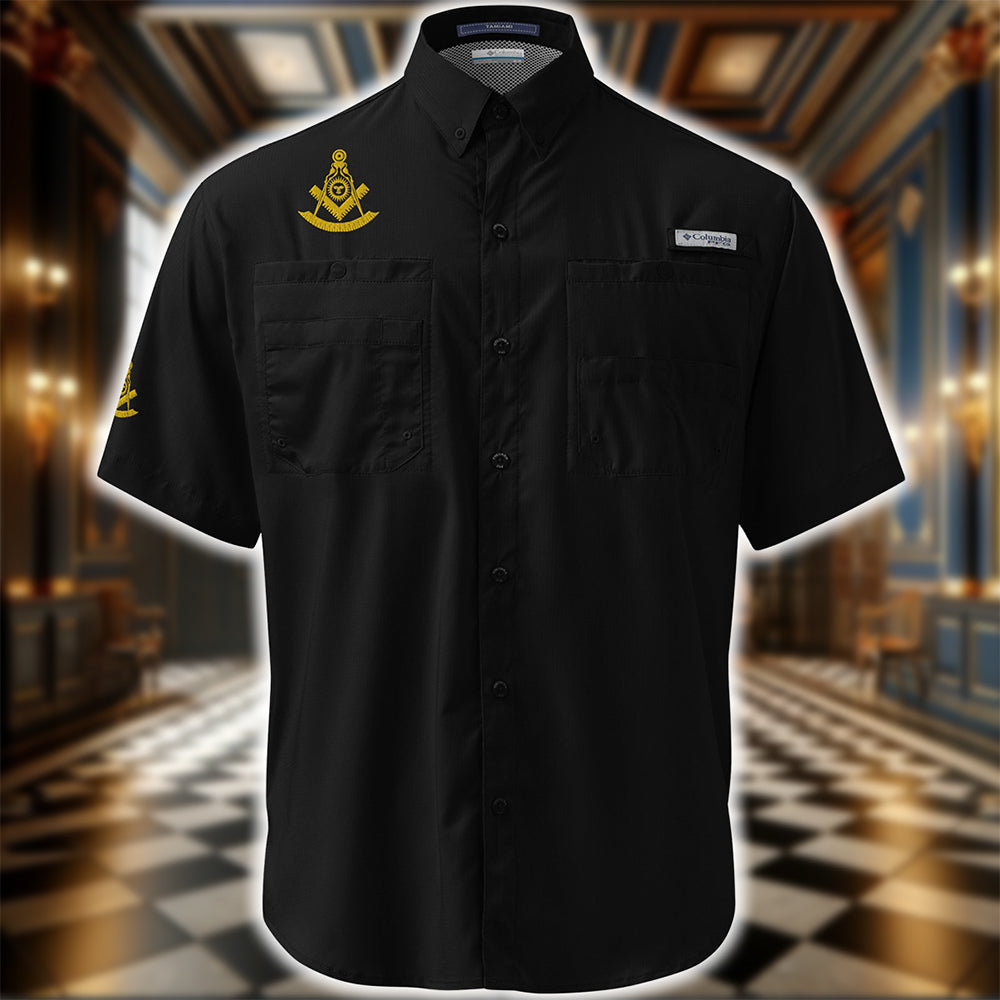 Past Master Embroidered Columbia Short Sleeve Button Shirt